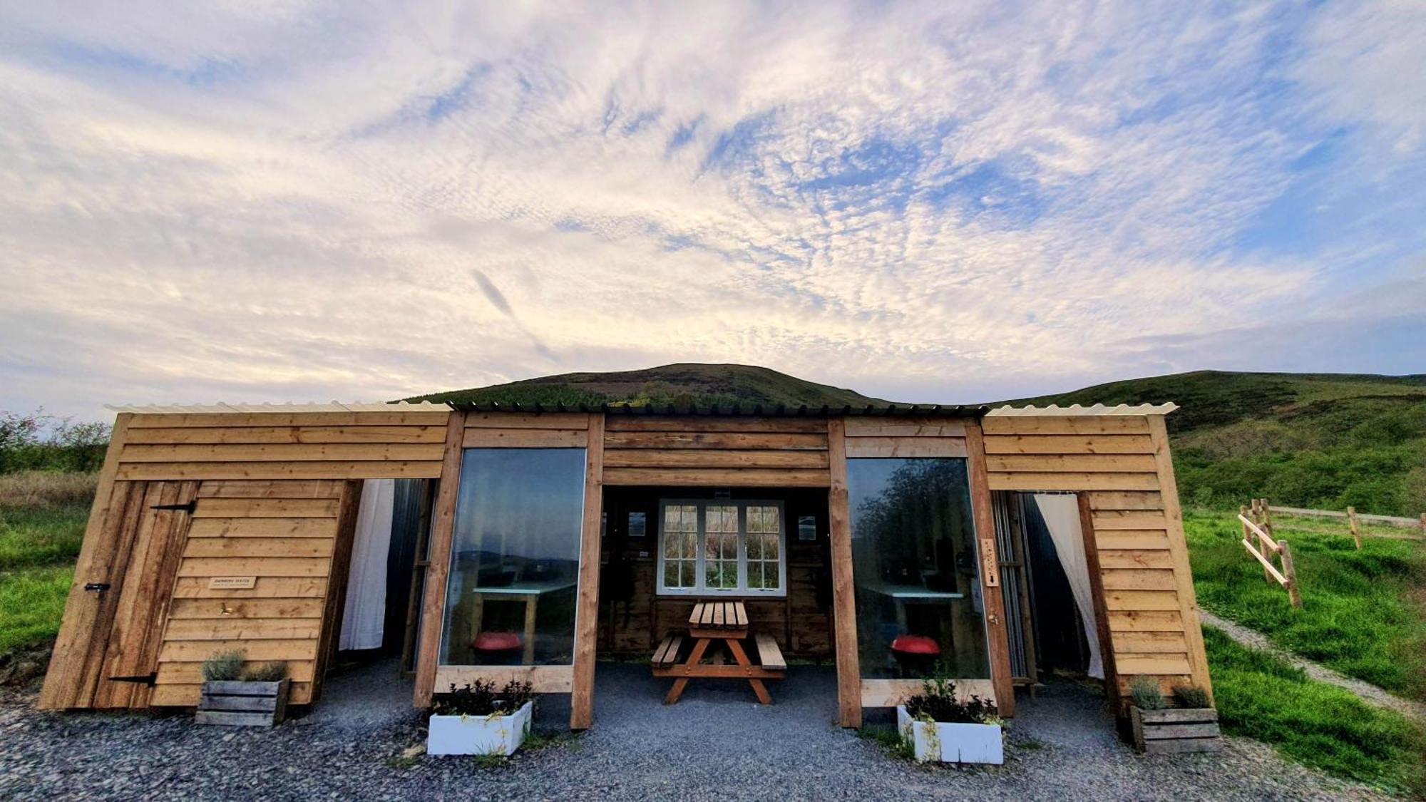Calon Y Goedwig Glamping Hotel Llandovery Kültér fotó
