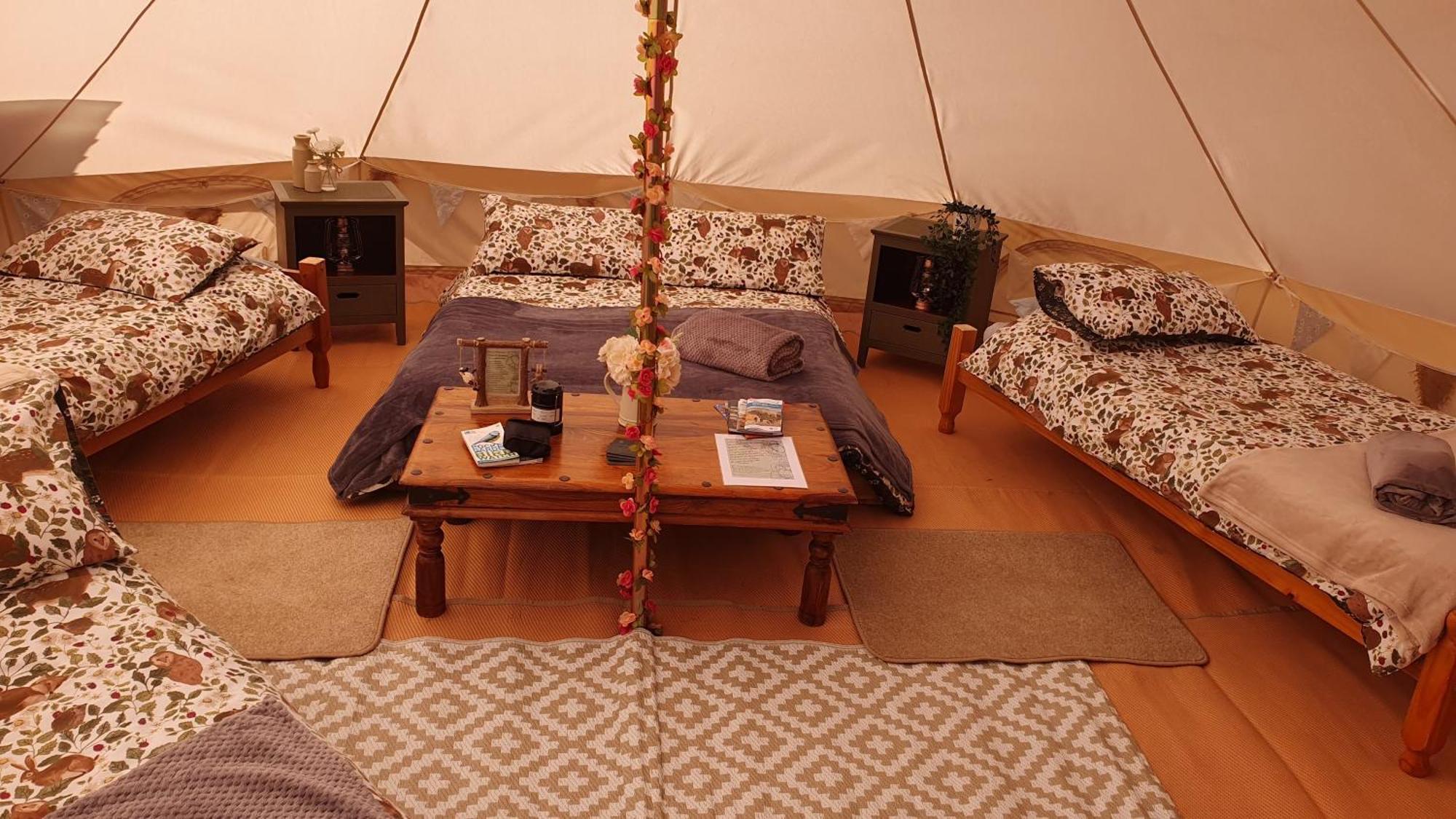Calon Y Goedwig Glamping Hotel Llandovery Kültér fotó